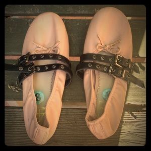 Ballet flat
